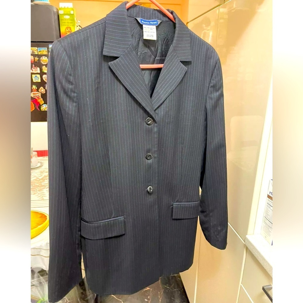 Austin Reed Womens Blazer Jacket  Size 8 100% Worsted Wool Gray